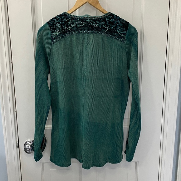 Soft Surroundings Butterfly knit top green/Teal Long Sleeve Women's Tunic size M - Picture 10 of 16